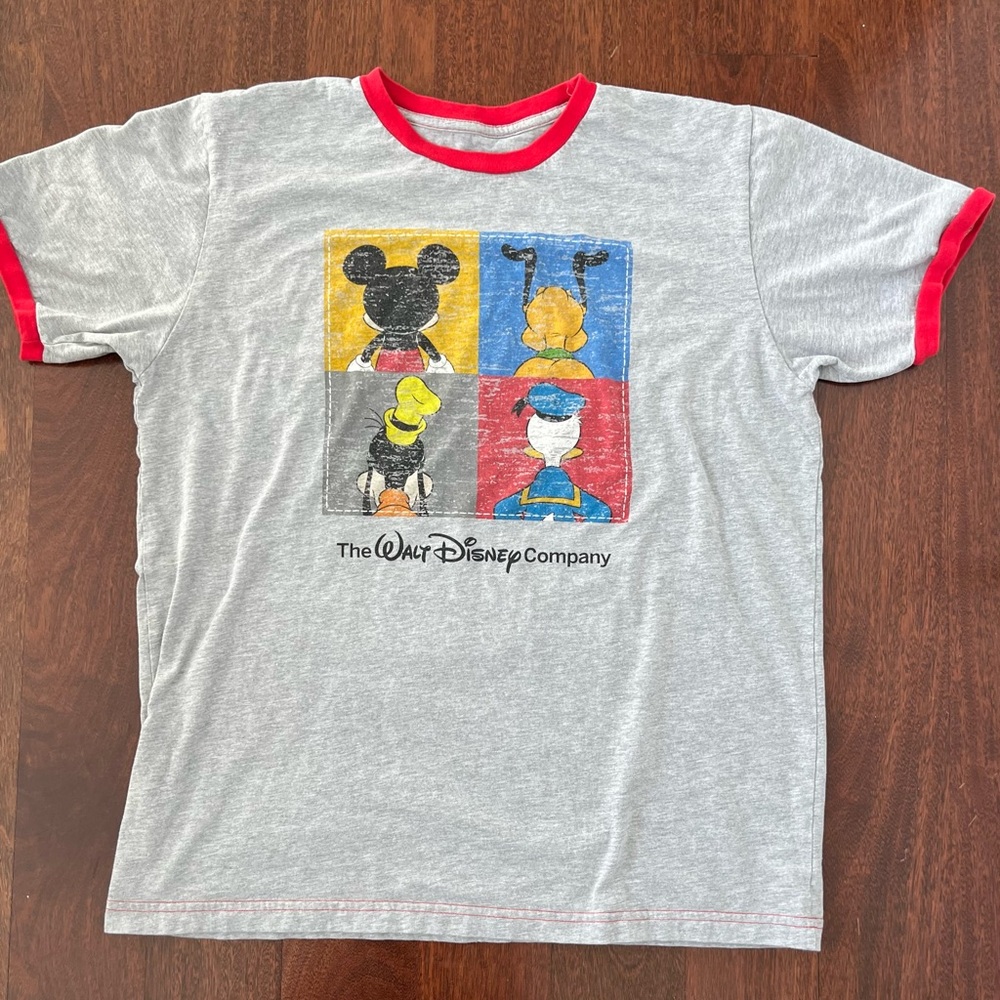 Disney Employee Exclusives Limited Edition T-Shirt Walt Disney Company Size XL